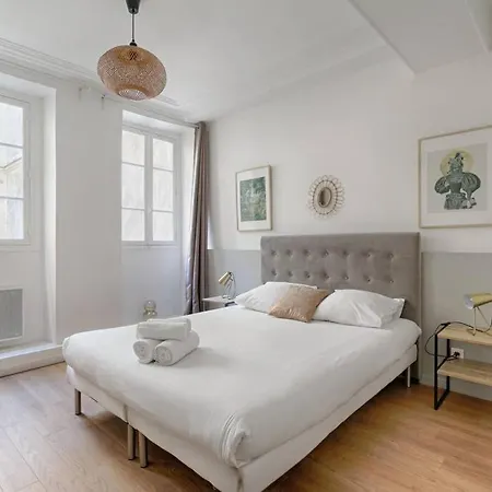 Louvre Montorgueuil Historical Center 3br-8p Apartment *